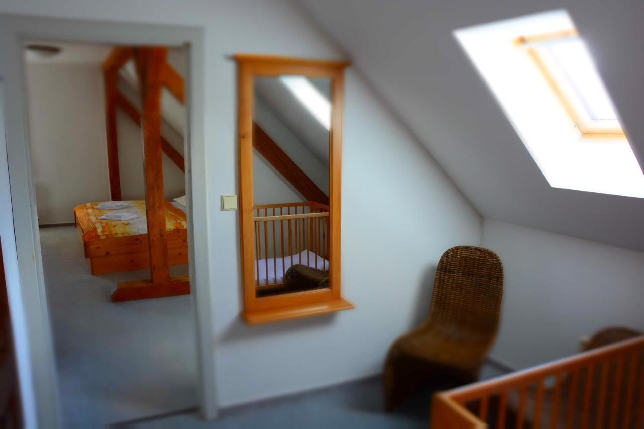 Hotel Ruze Rozmberk Nad Vltavou Ngoại thất bức ảnh